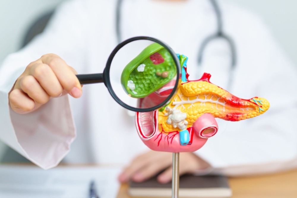 Dor na vesícula: o que pode ser e quando se preocupar?